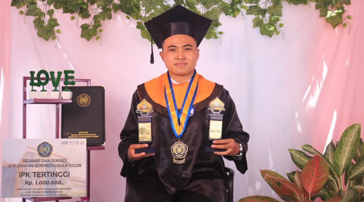 Jadi Lulusan Tercepat sekaligus IPK Tertinggi, Alumni SMK Nuris Ini Ingin Lanjutkan S-2